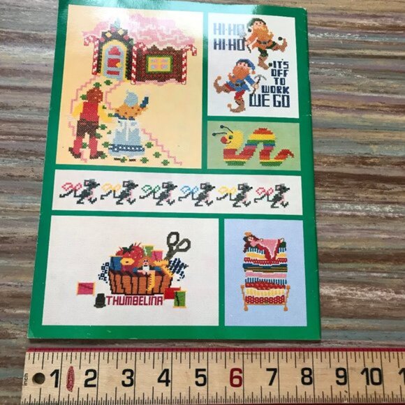 Craftways Iron On Transfers for Cross Stitch TINY TOTS CS3 Nursery Rhymes - Picture 4 of 4